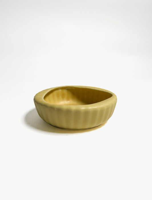 Arabia, Small Yellow Bowl / Ashtray / Holdall